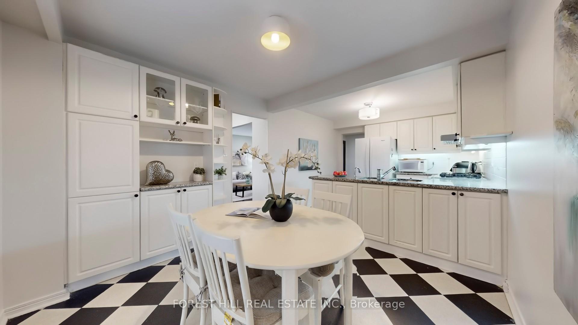 Photo 4 of 7 Mcmorran Crescent, Vaughan, Brownridge — HOMEH