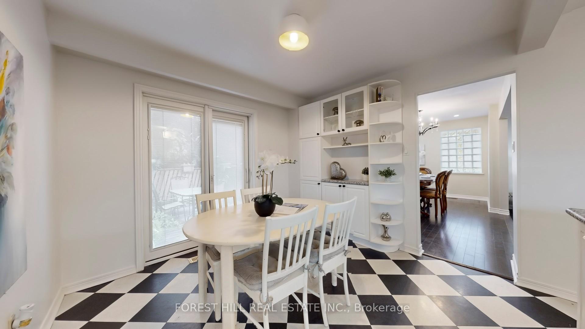 Photo 2 of 7 Mcmorran Crescent, Vaughan, Brownridge — HOMEH