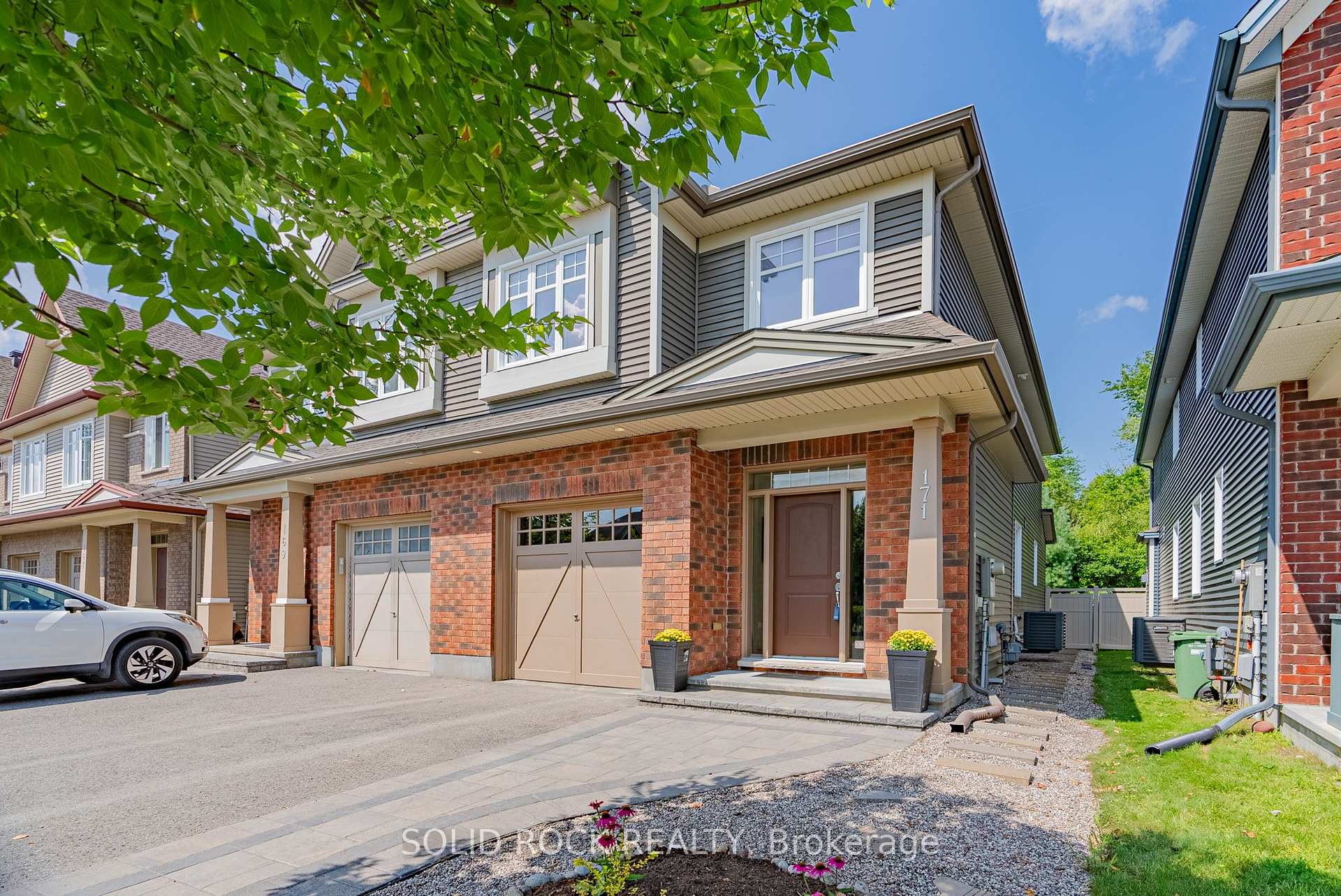 Front of 171 Highbury Park Drive