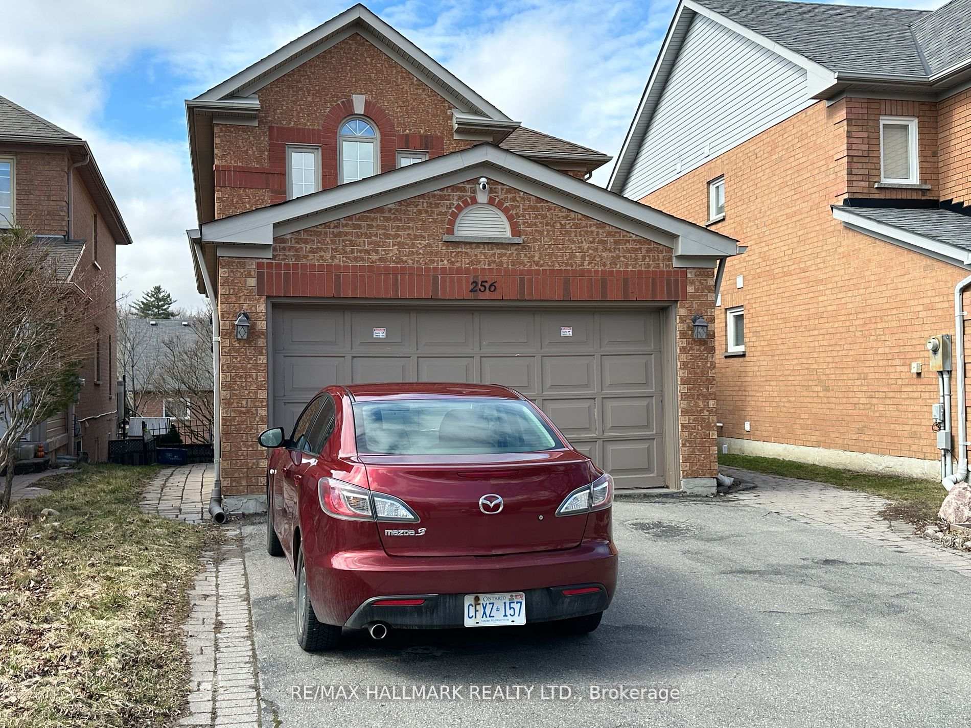 Photo 1 of Unit Bsmt, 256 Stone Road, Aurora, Aurora Grove — HOMEH