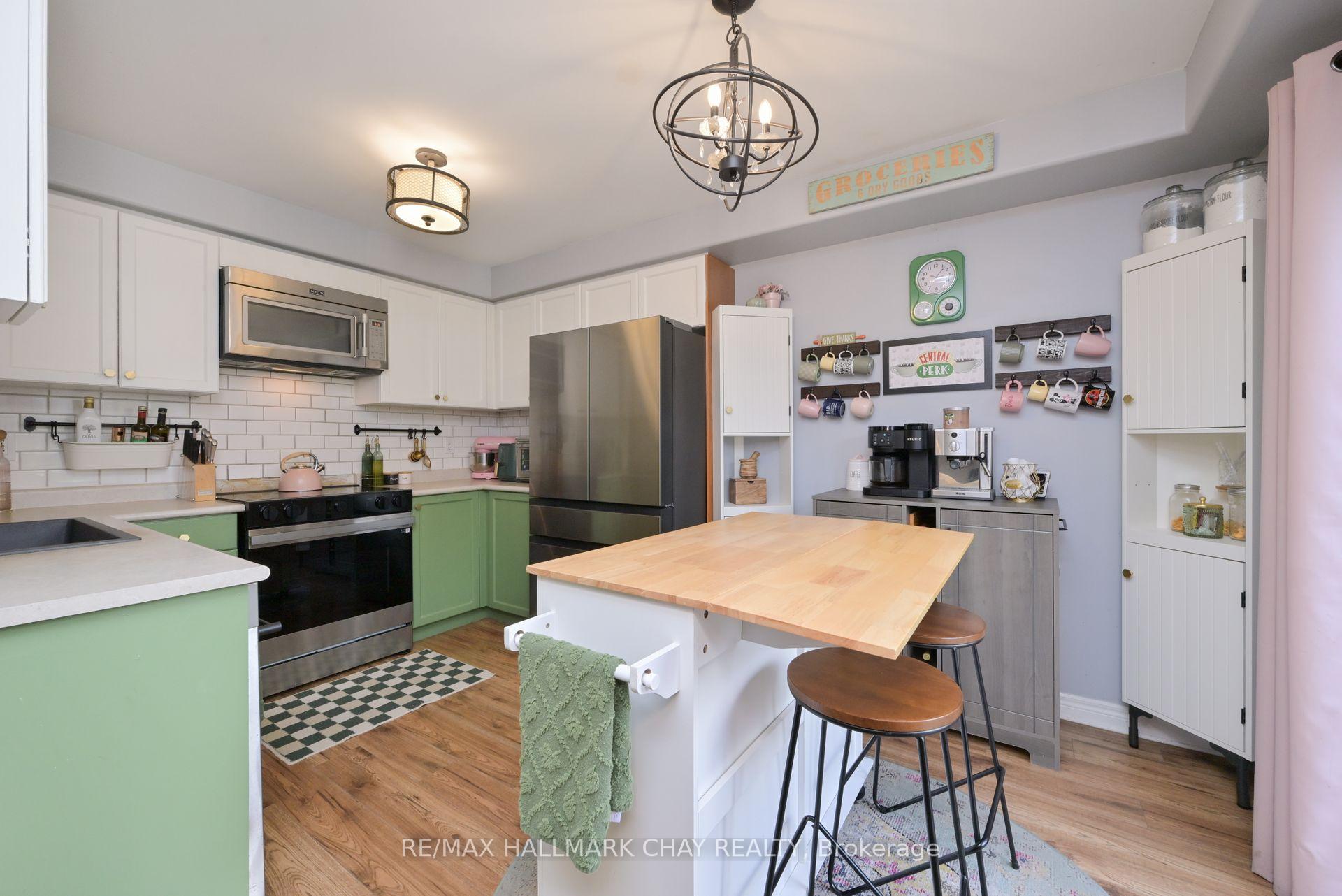 Photo 5 of 96 Buchanan Drive, New Tecumseth, Alliston — HOMEH