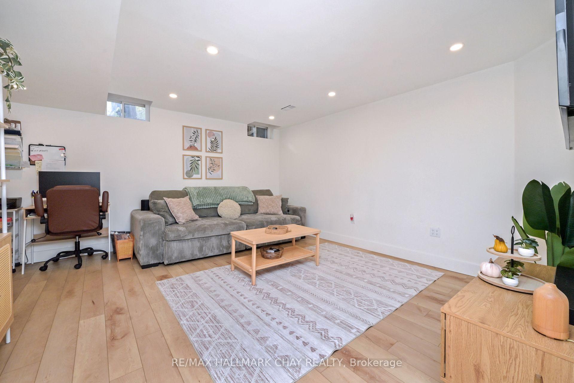 Photo 13 of 96 Buchanan Drive, New Tecumseth, Alliston — HOMEH