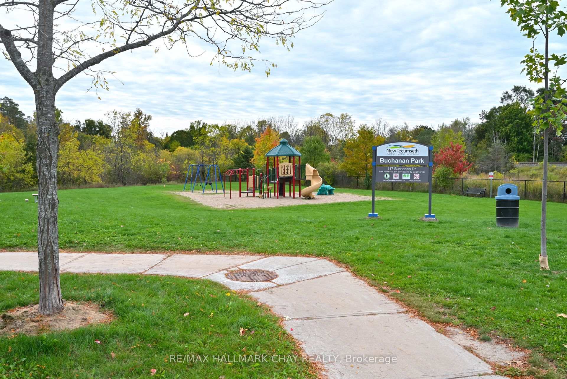Photo 25 of 96 Buchanan Drive, New Tecumseth, Alliston — HOMEH