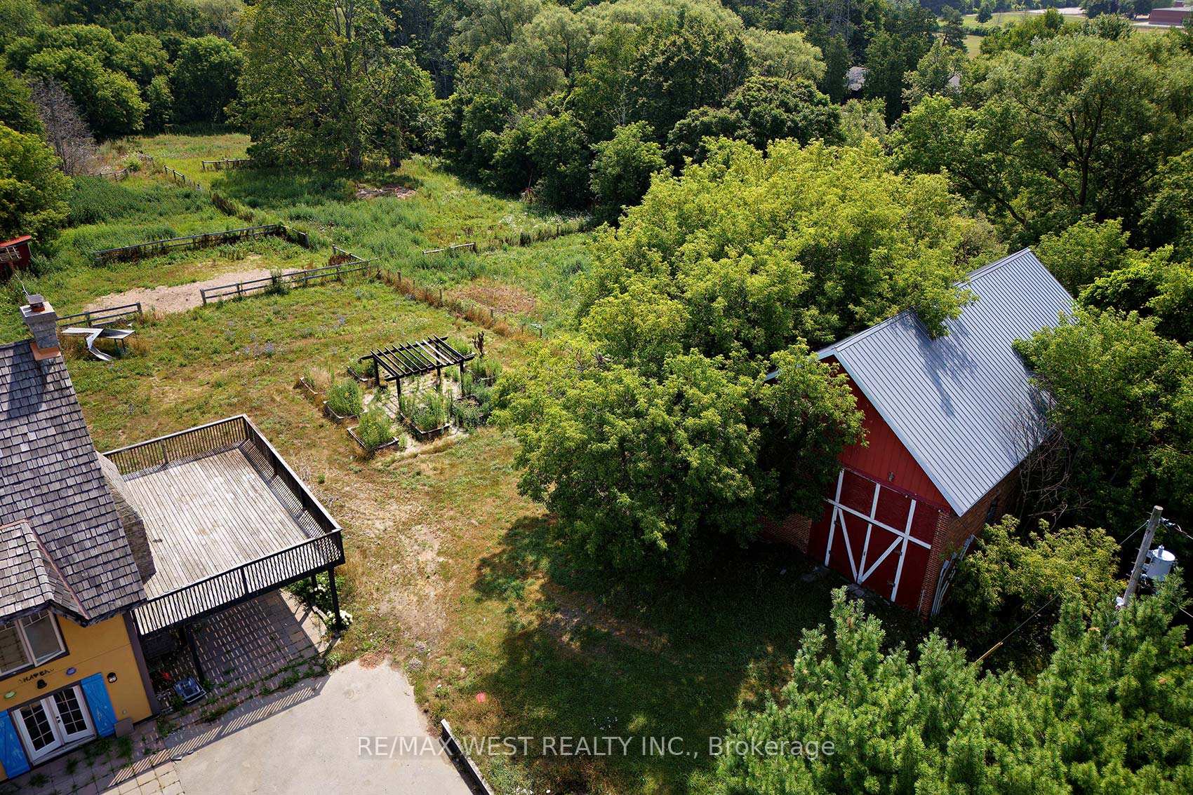 Photo 18 of 7640 Highway 26, Clearview, Rural Clearview — HOMEH
