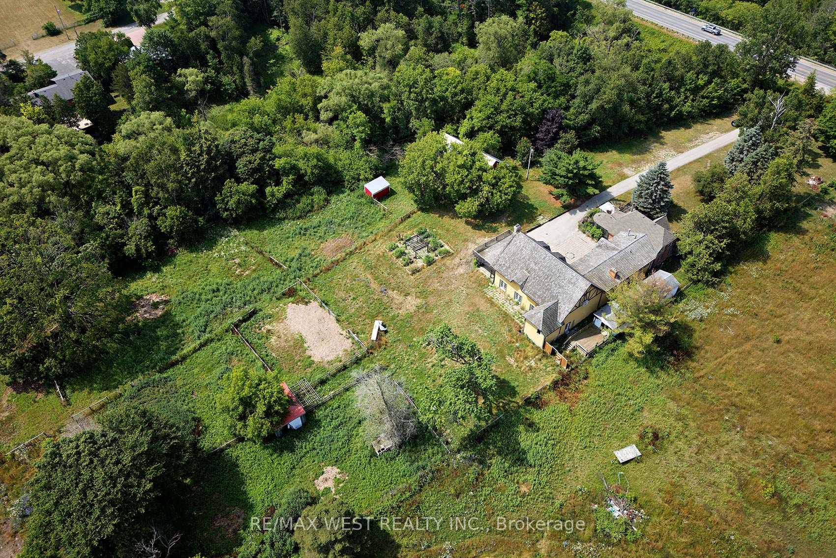 Photo 24 of 7640 Highway 26, Clearview, Rural Clearview — HOMEH