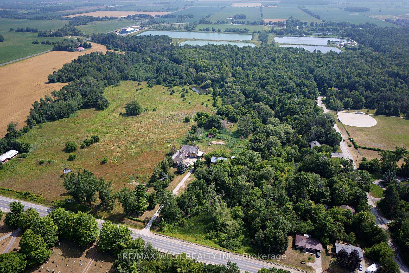Photo 23 of 7640 Highway 26, Clearview, Rural Clearview — HOMEH