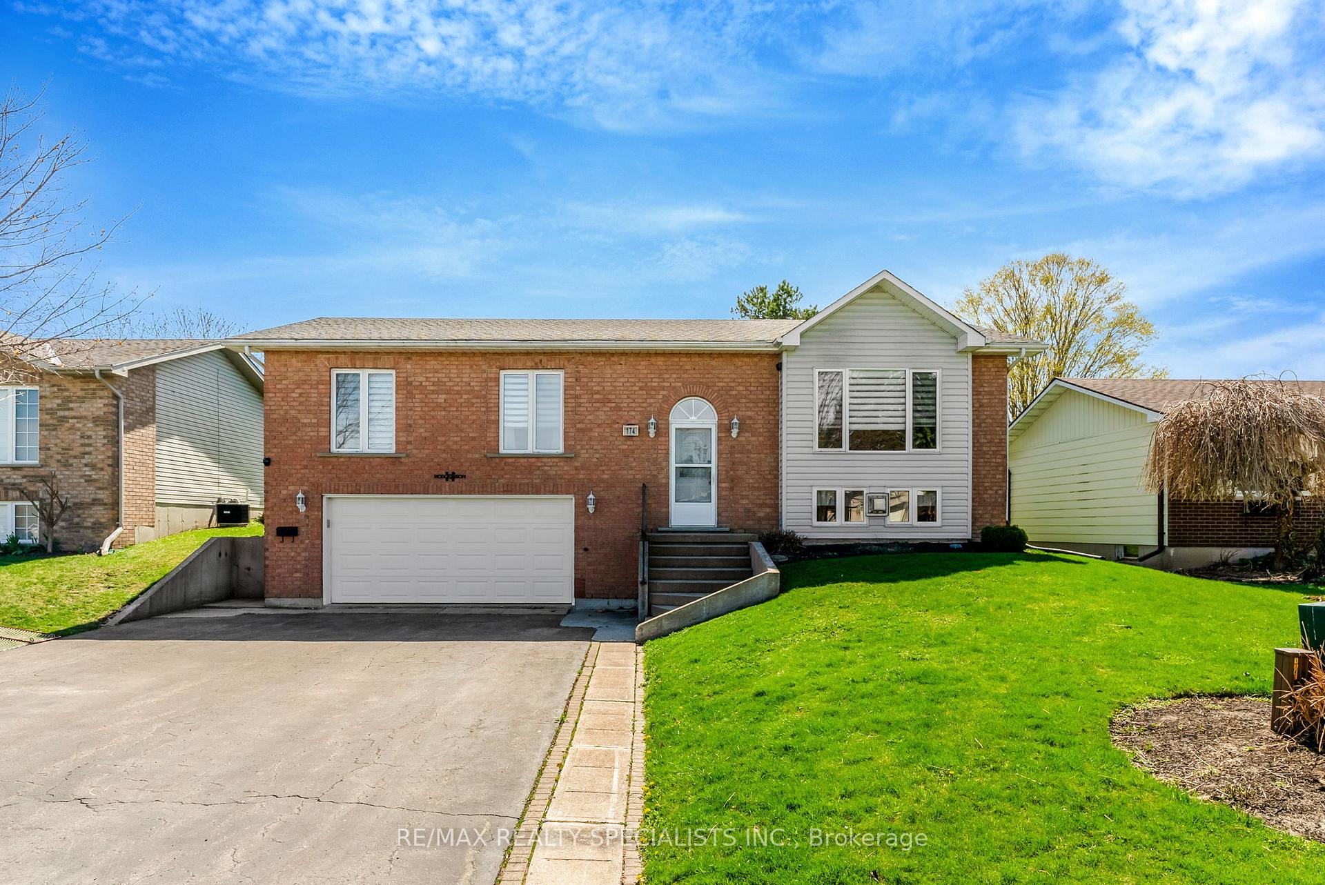 Photo 1 of 174 Charles Street, North Huron, Wingham — HOMEH