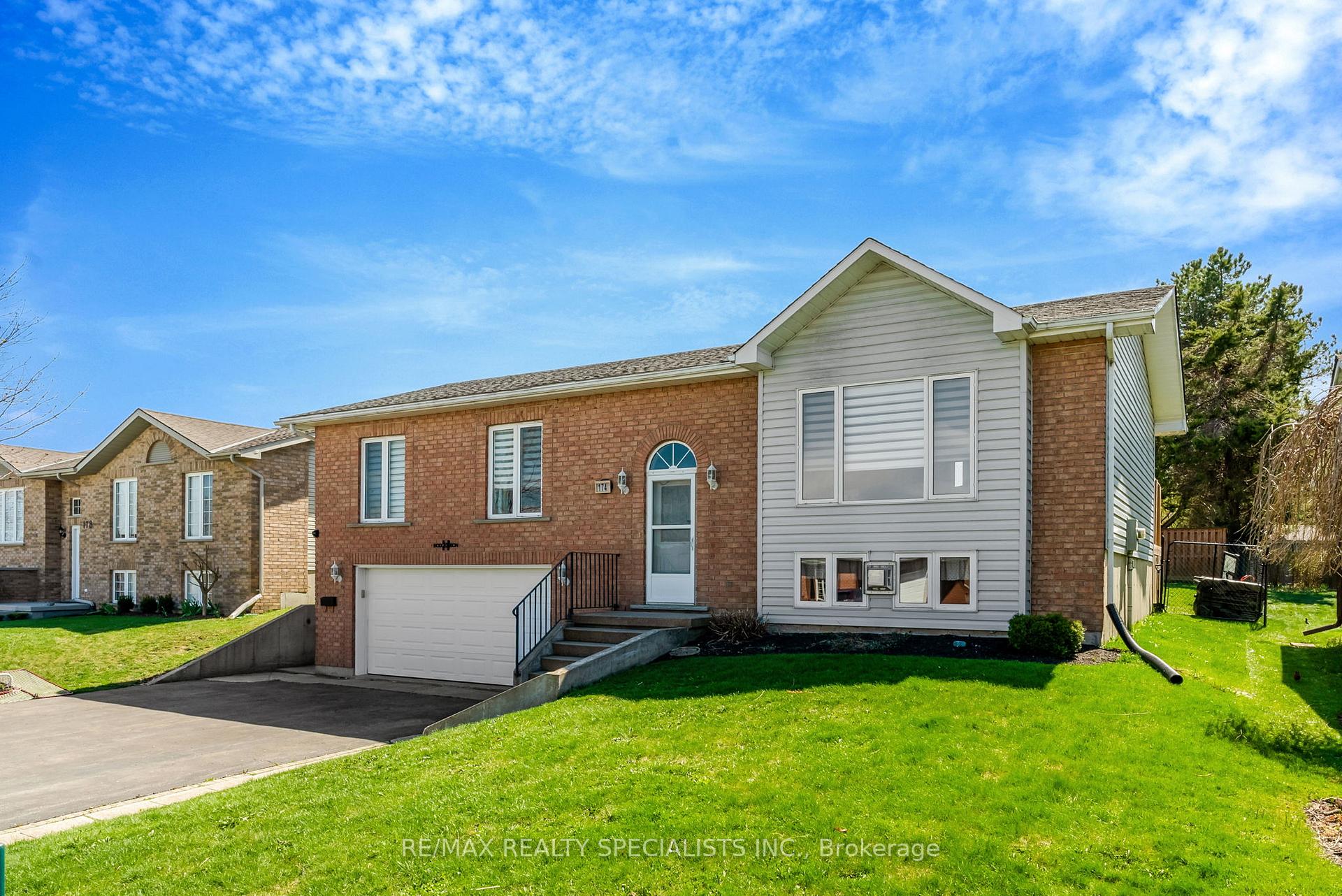 Photo 37 of 174 Charles Street, North Huron, Wingham — HOMEH