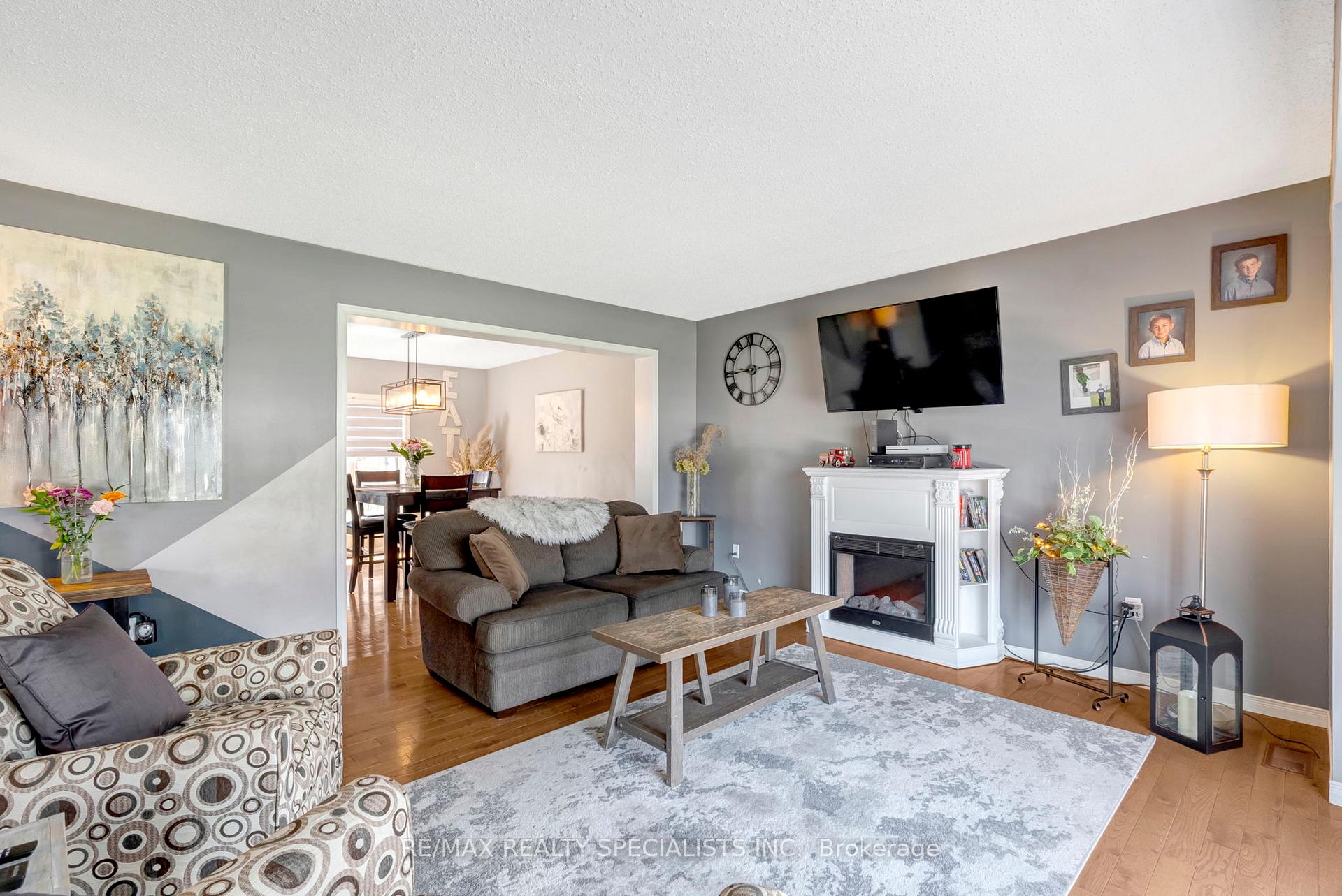 Photo 23 of 174 Charles Street, North Huron, Wingham — HOMEH
