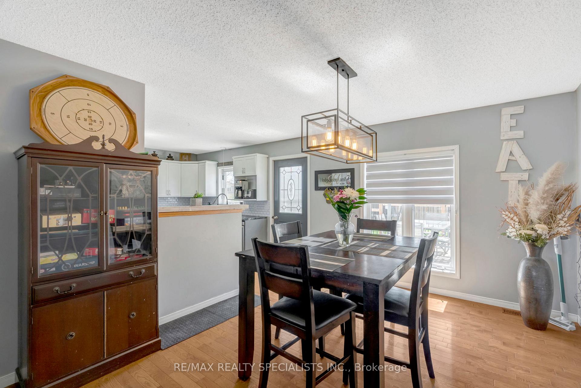 Photo 5 of 174 Charles Street, North Huron, Wingham — HOMEH