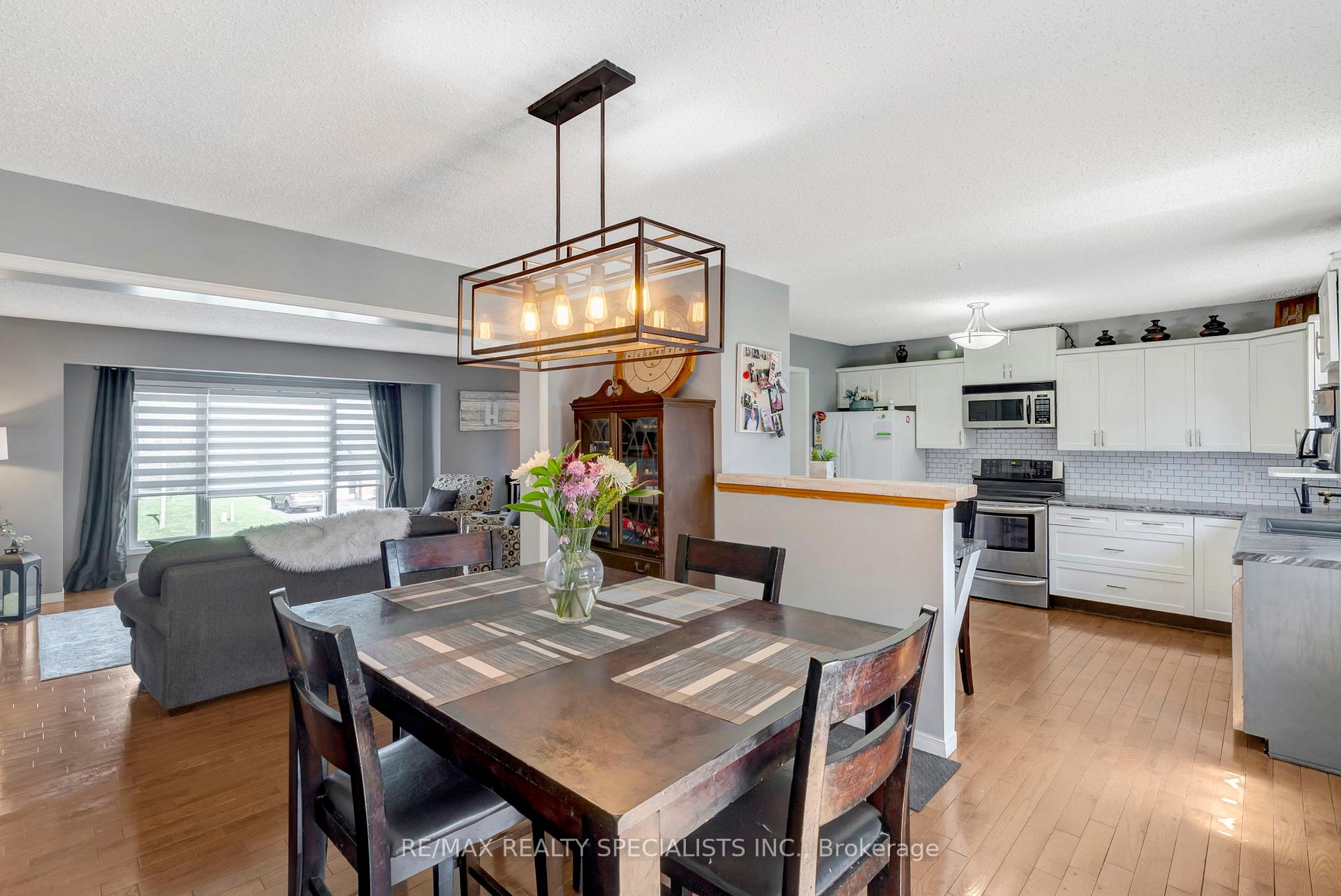 Photo 6 of 174 Charles Street, North Huron, Wingham — HOMEH