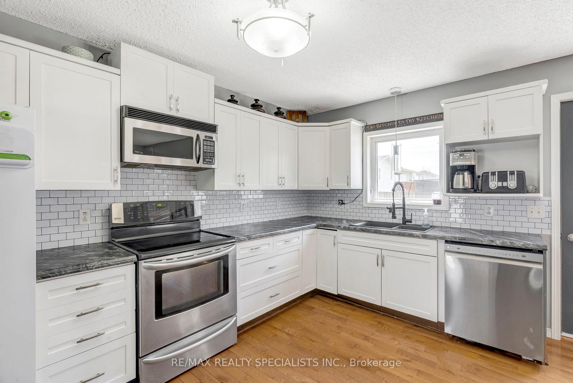 Photo 24 of 174 Charles Street, North Huron, Wingham — HOMEH