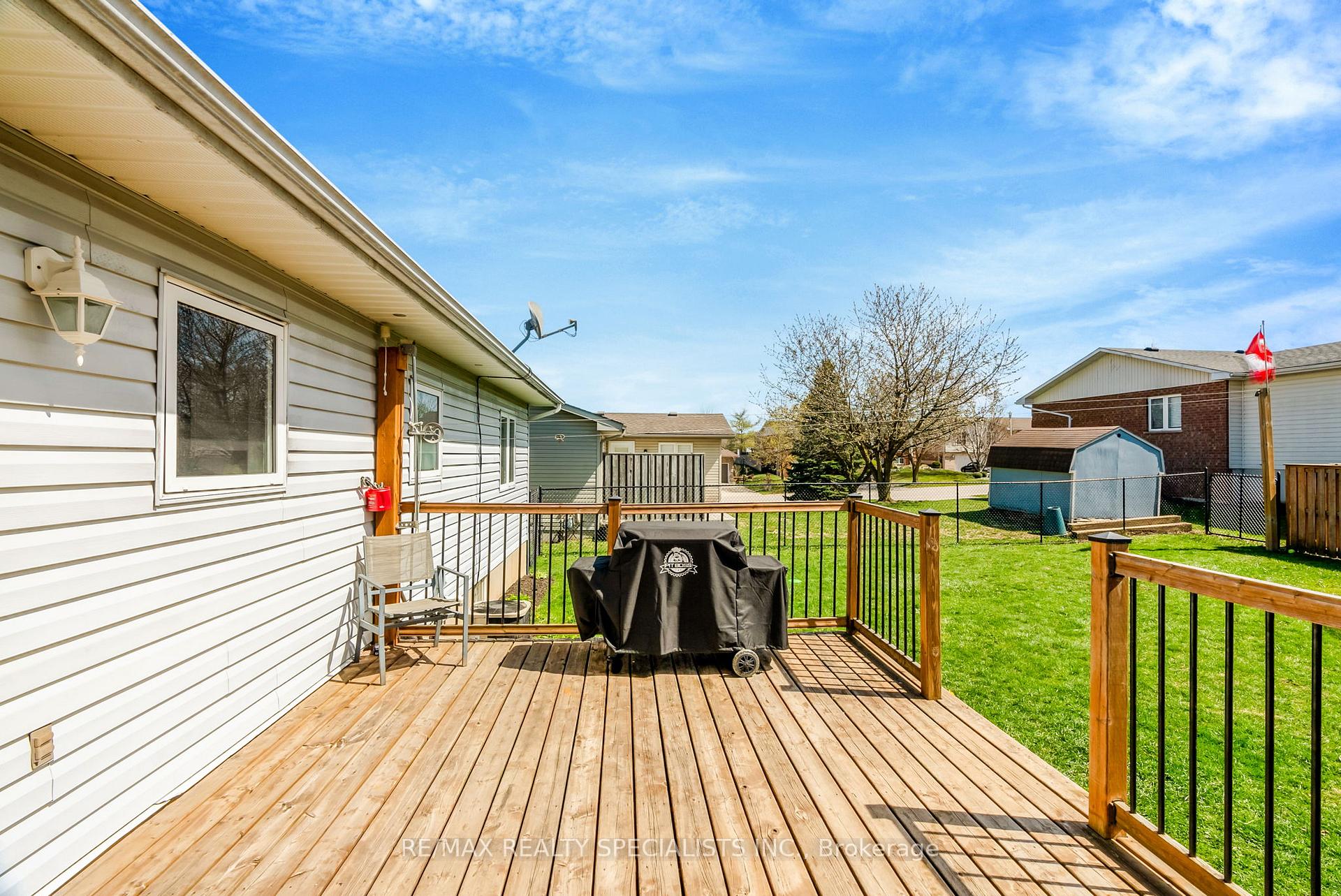 Photo 19 of 174 Charles Street, North Huron, Wingham — HOMEH