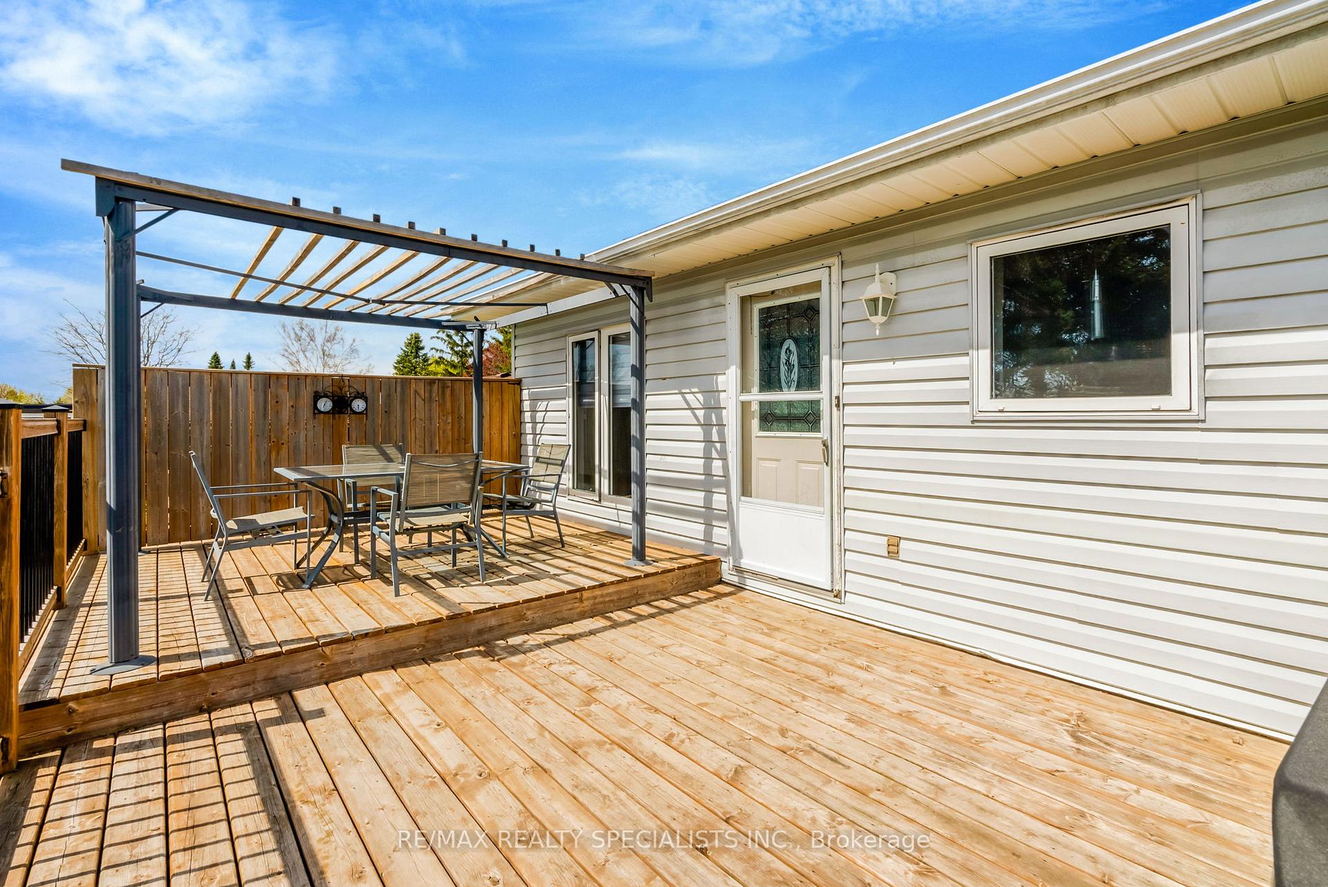 Photo 35 of 174 Charles Street, North Huron, Wingham — HOMEH
