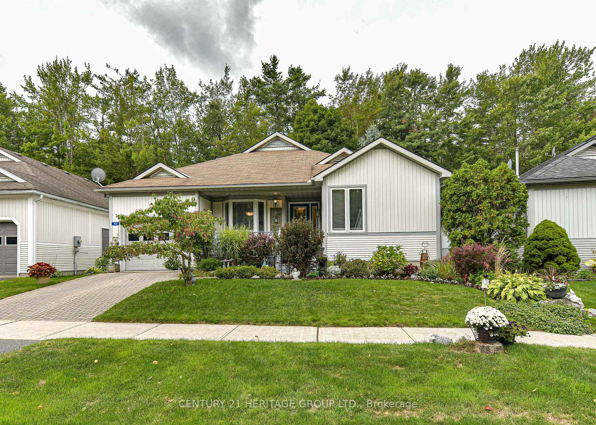 Photo 5 of 43 Pineridge Gate, Gravenhurst, Muskoka (S) — HOMEH