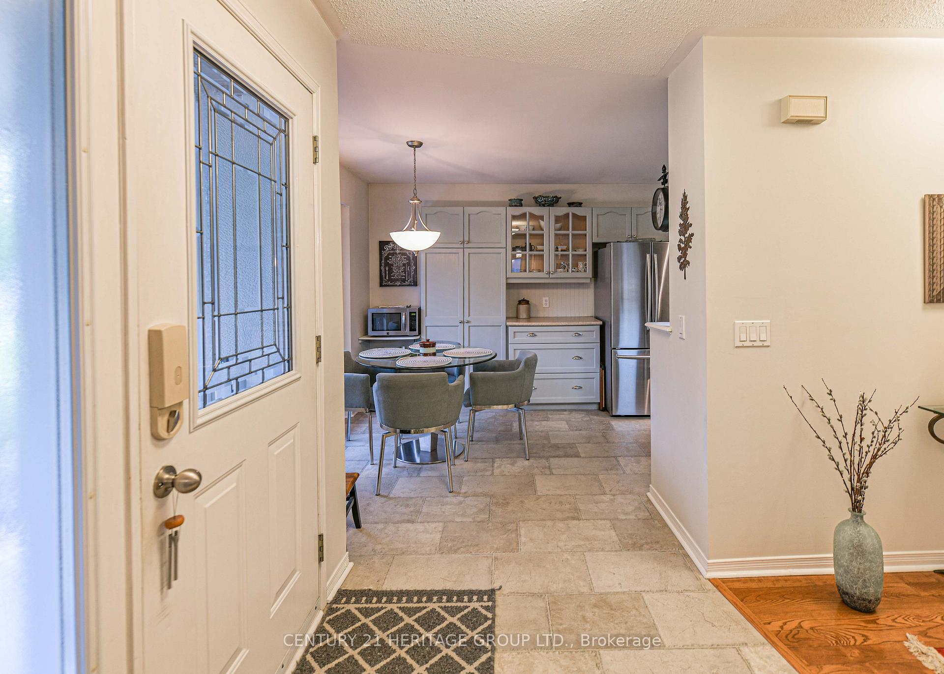 Photo 12 of 43 Pineridge Gate, Gravenhurst, Muskoka (S) — HOMEH