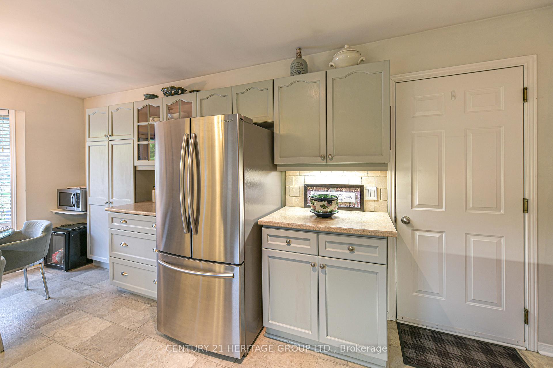 Photo 14 of 43 Pineridge Gate, Gravenhurst, Muskoka (S) — HOMEH