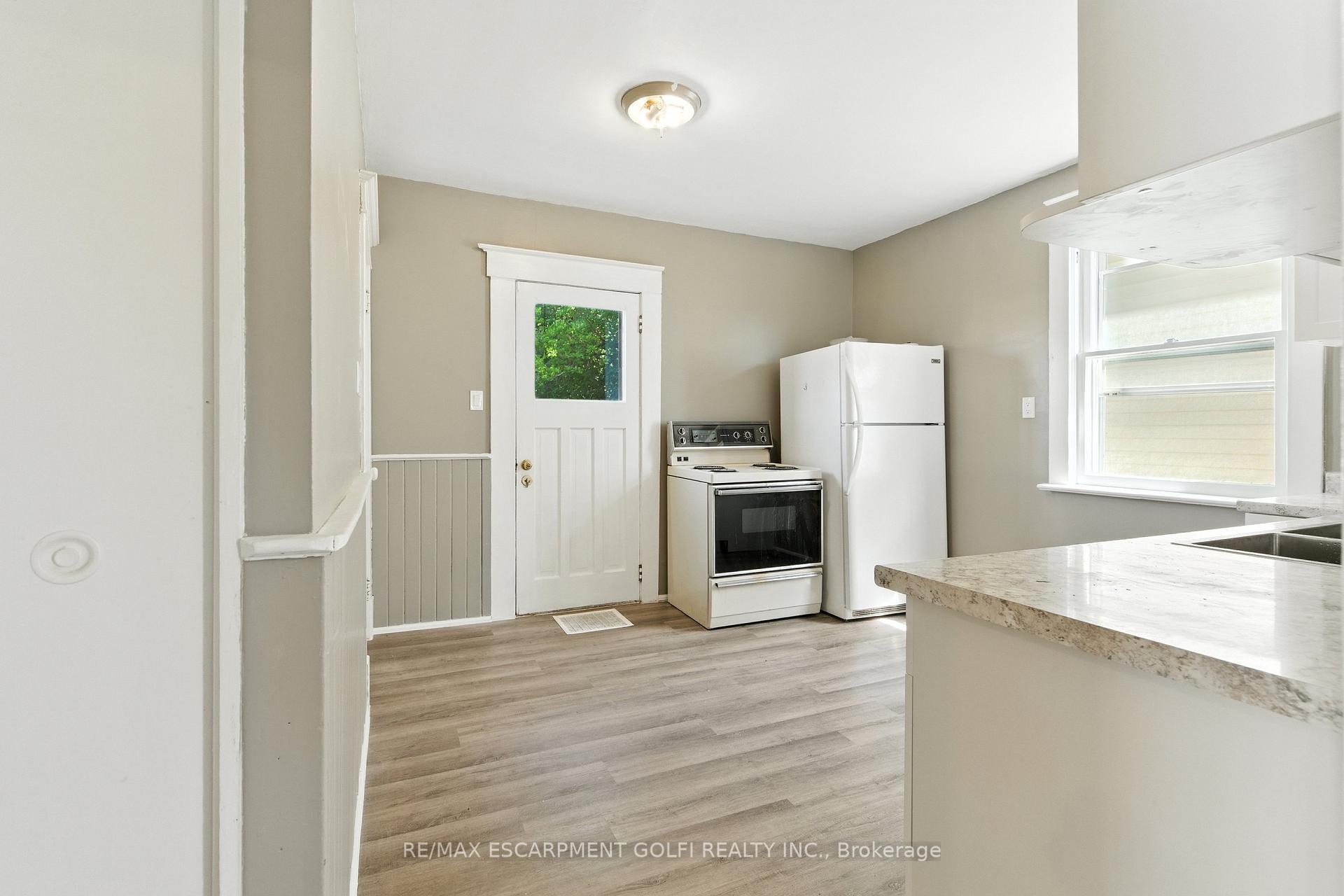 Photo 15 of 8 Maitland Street, Thorold, Thorold Downtown — HOMEH