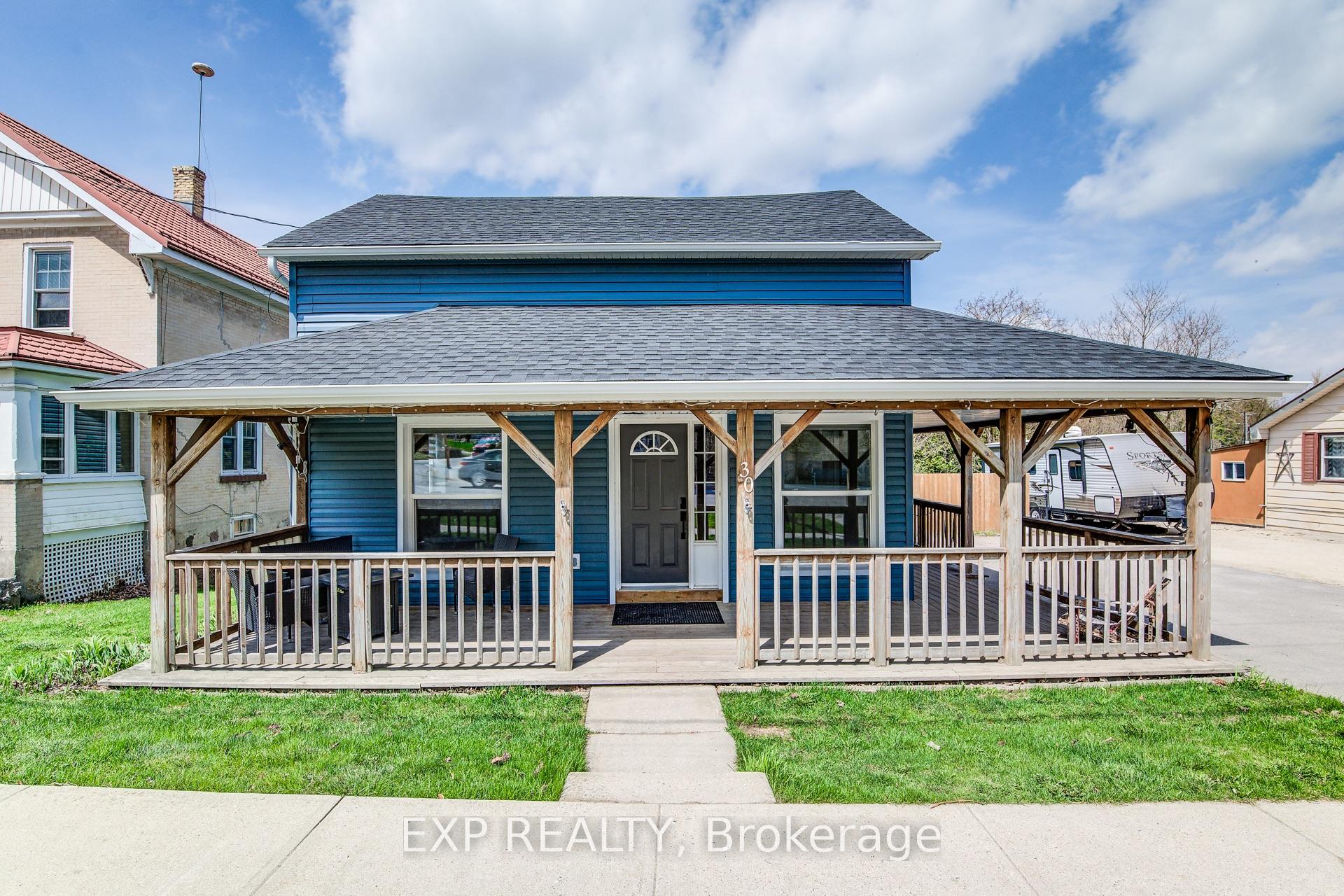 Photo 4 of 30 Wellington Street S, Mapleton, Rural Mapleton — HOMEH