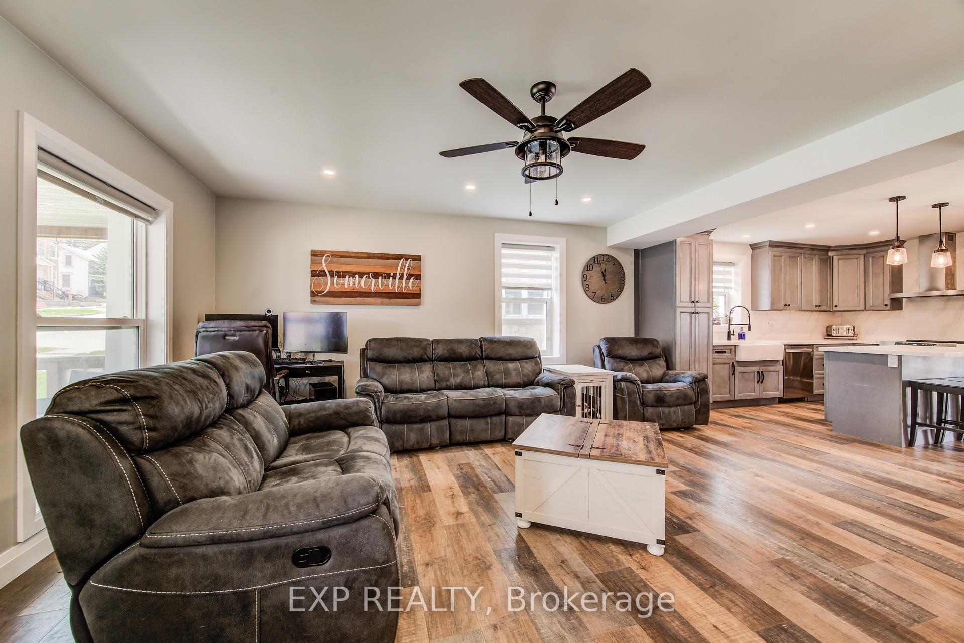 Photo 9 of 30 Wellington Street S, Mapleton, Rural Mapleton — HOMEH