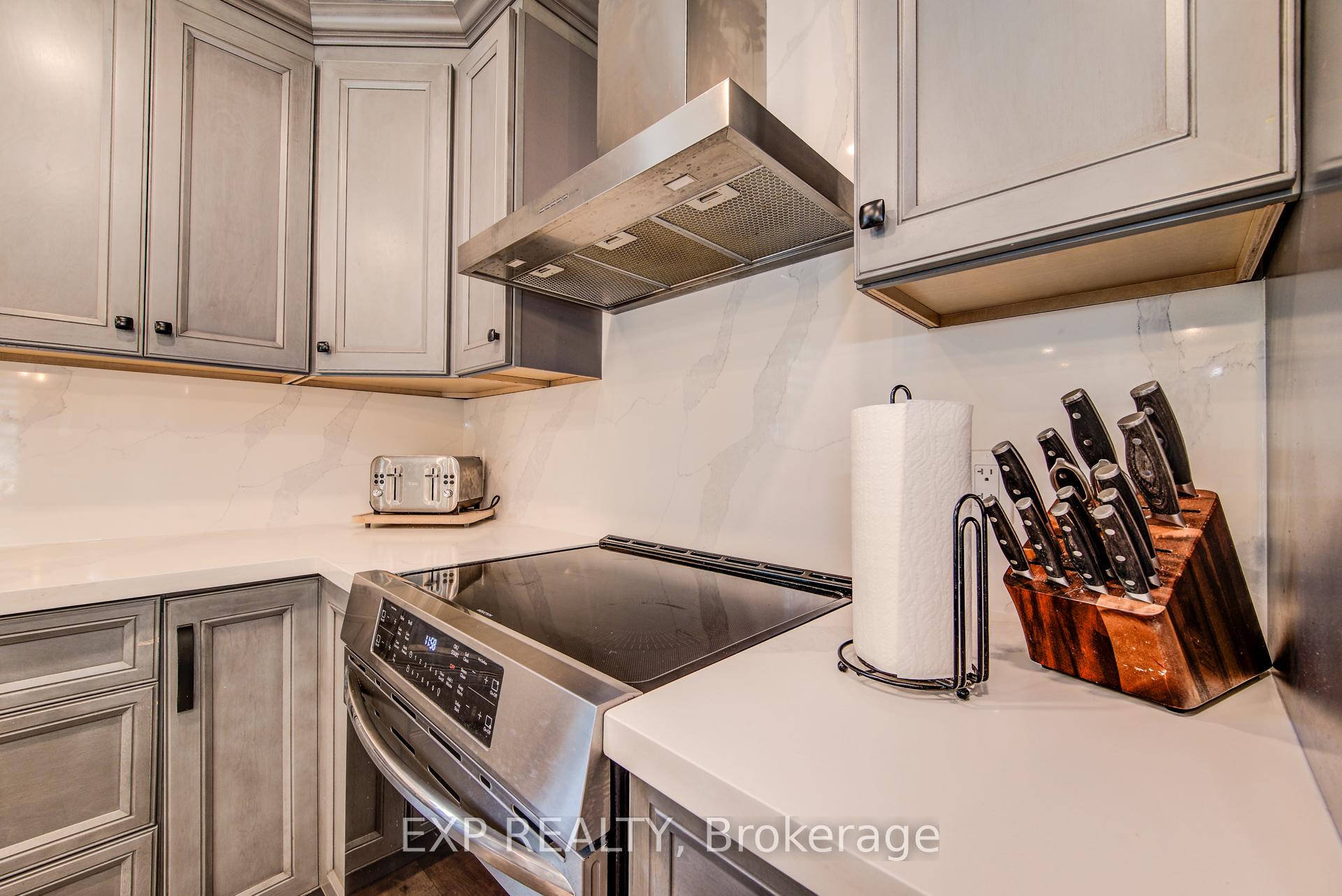 Photo 13 of 30 Wellington Street S, Mapleton, Rural Mapleton — HOMEH