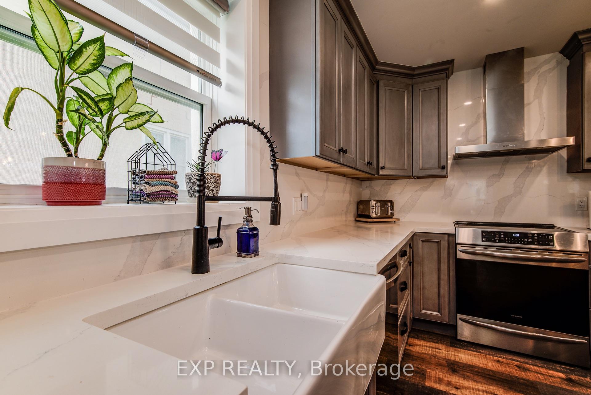 Photo 15 of 30 Wellington Street S, Mapleton, Rural Mapleton — HOMEH