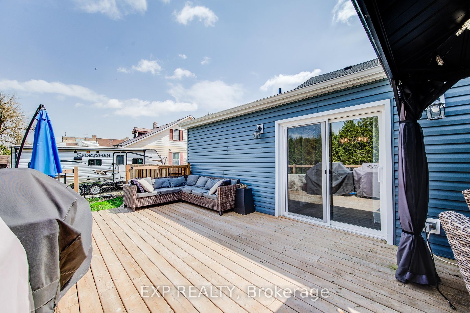 Photo 46 of 30 Wellington Street S, Mapleton, Rural Mapleton — HOMEH