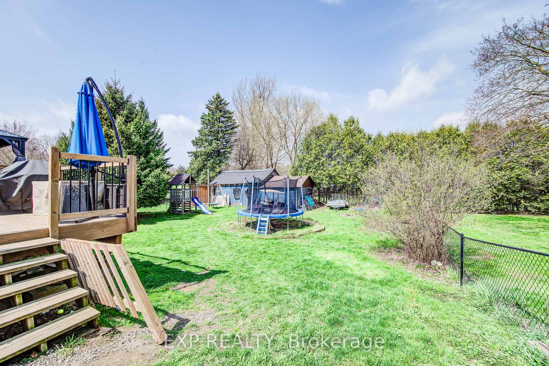 Photo 42 of 30 Wellington Street S, Mapleton, Rural Mapleton — HOMEH