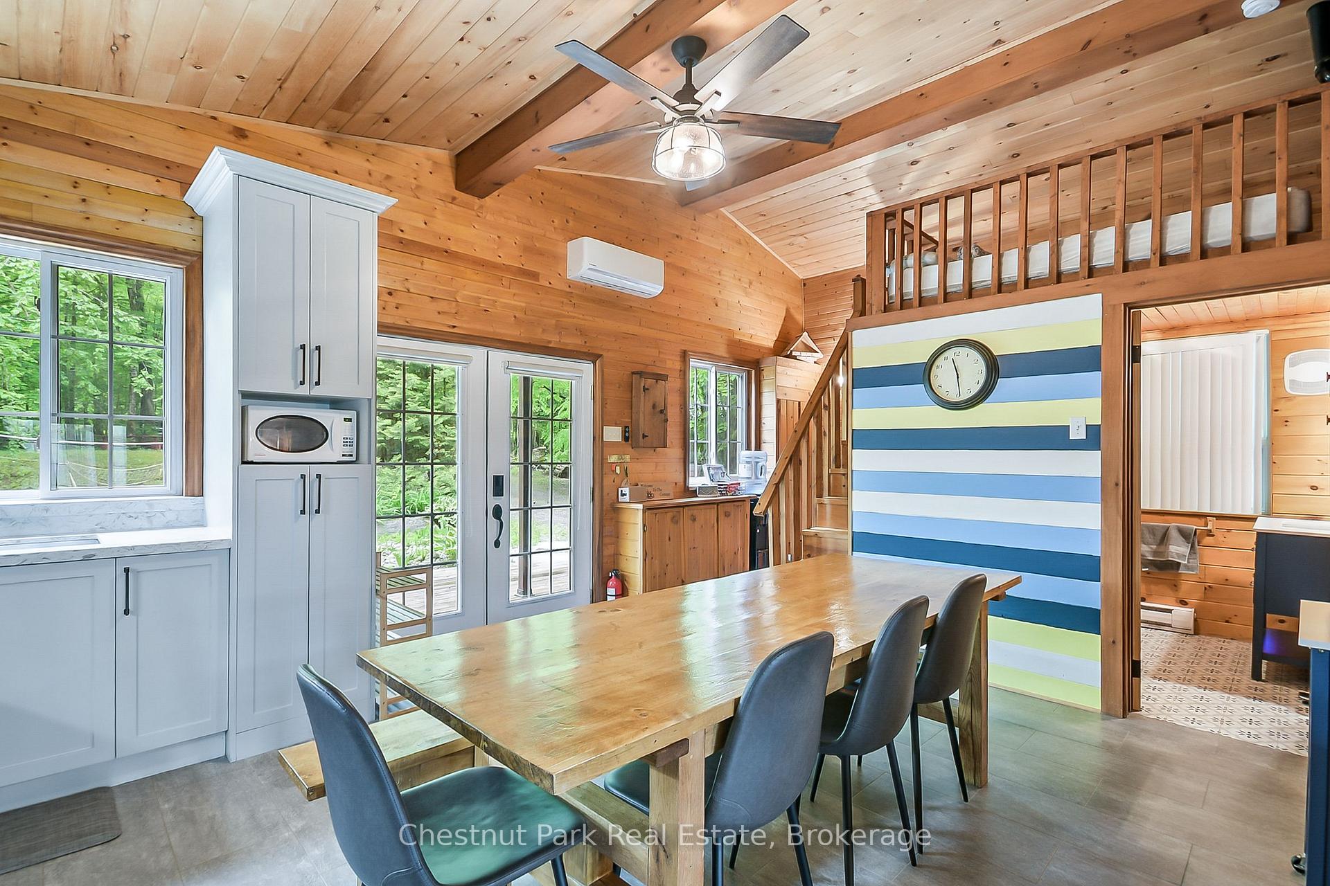Photo 16 of 1002 Leech Lake Point Road, Bracebridge, Oakley — HOMEH