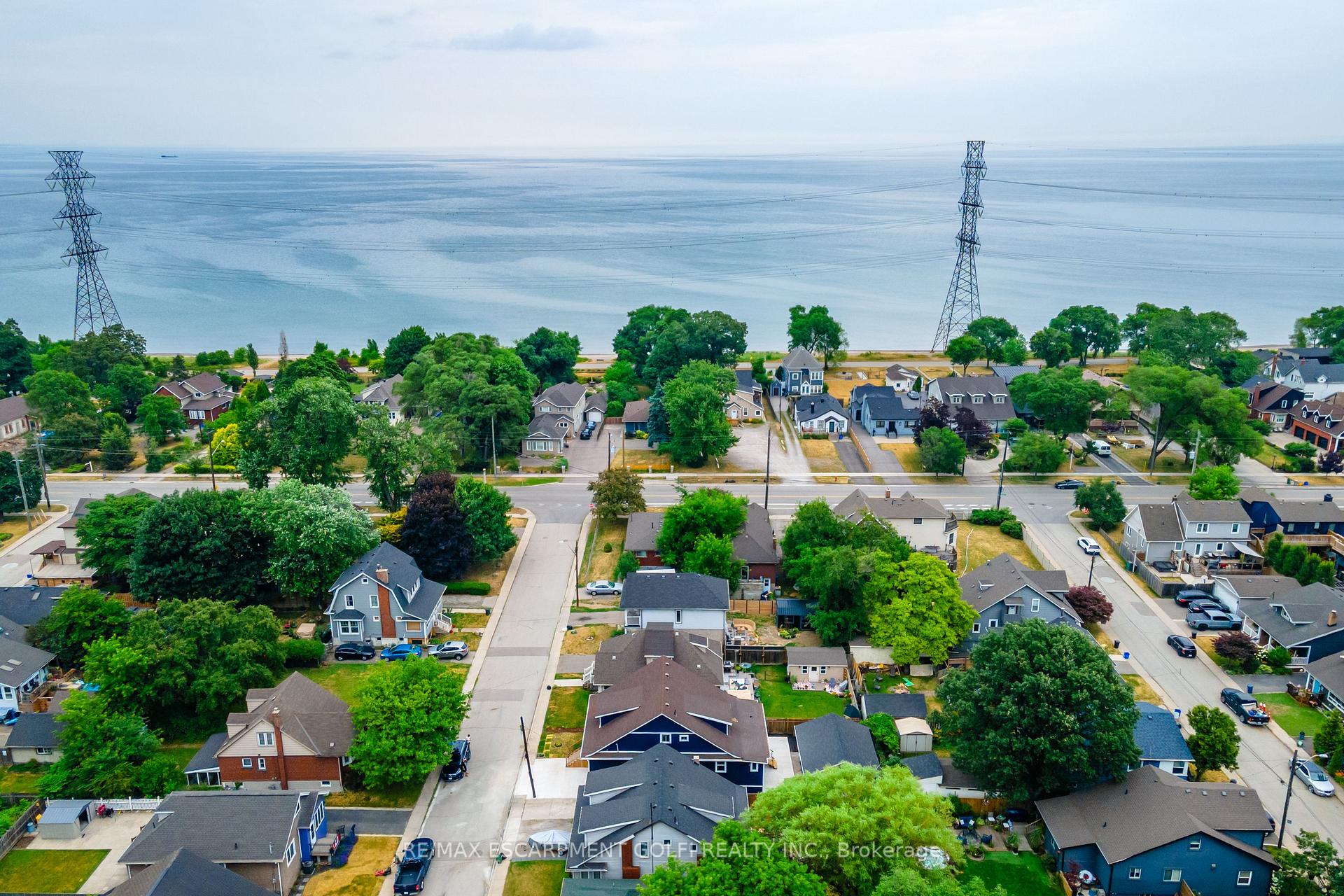 Photo 30 of 10 Comet Avenue, Hamilton, Hamilton Beach — HOMEH
