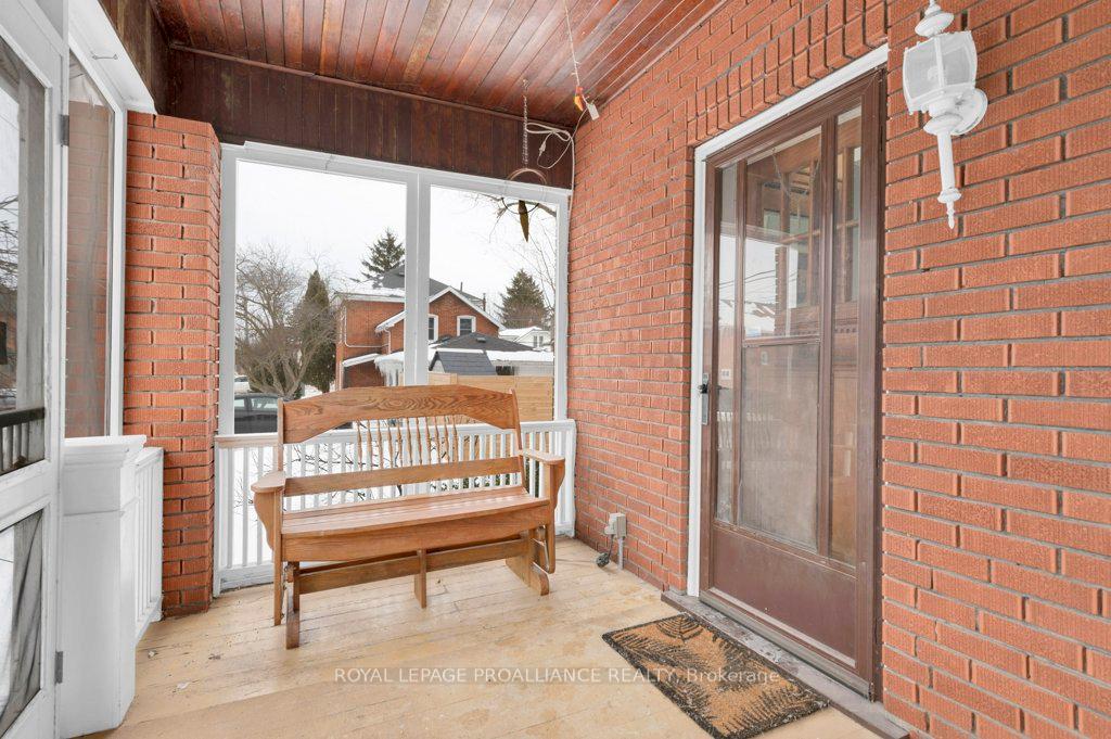 Photo 4 of 107 Catharine Street, Belleville, Belleville Ward — HOMEH