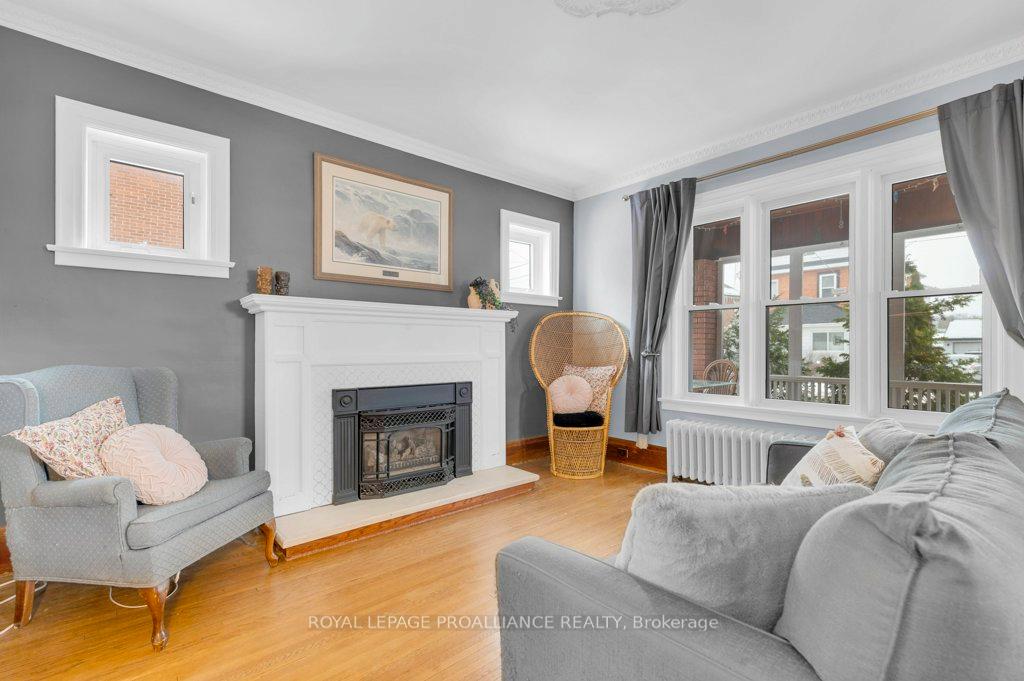 Photo 7 of 107 Catharine Street, Belleville, Belleville Ward — HOMEH
