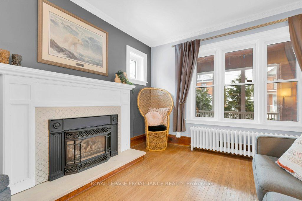 Photo 9 of 107 Catharine Street, Belleville, Belleville Ward — HOMEH