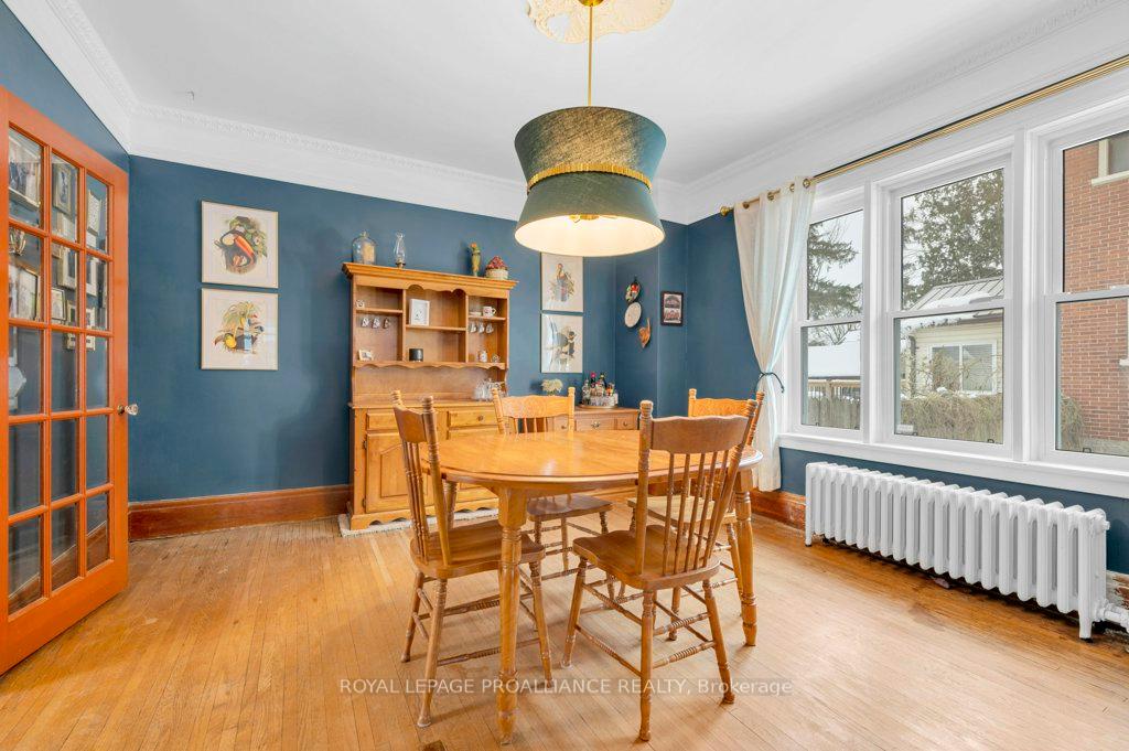 Photo 11 of 107 Catharine Street, Belleville, Belleville Ward — HOMEH