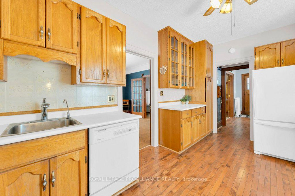 Photo 17 of 107 Catharine Street, Belleville, Belleville Ward — HOMEH