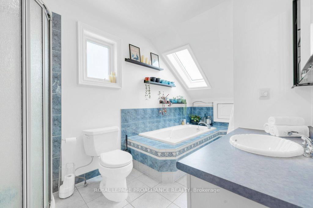 Photo 21 of 107 Catharine Street, Belleville, Belleville Ward — HOMEH