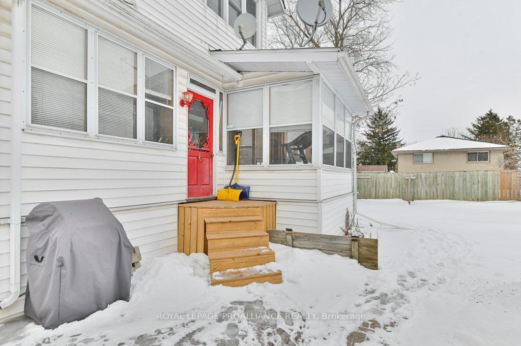 Photo 26 of 107 Catharine Street, Belleville, Belleville Ward — HOMEH