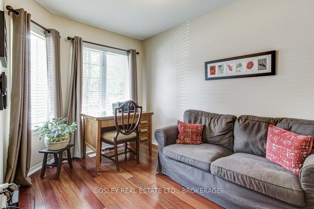 Photo 4 of Unit 11, 303 Central Avenue, Grimsby, Grimsby East — HOMEH