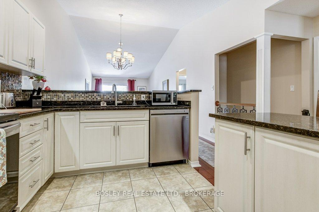 Photo 30 of Unit 11, 303 Central Avenue, Grimsby, Grimsby East — HOMEH