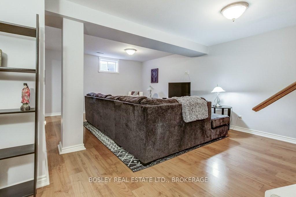 Photo 17 of Unit 11, 303 Central Avenue, Grimsby, Grimsby East — HOMEH