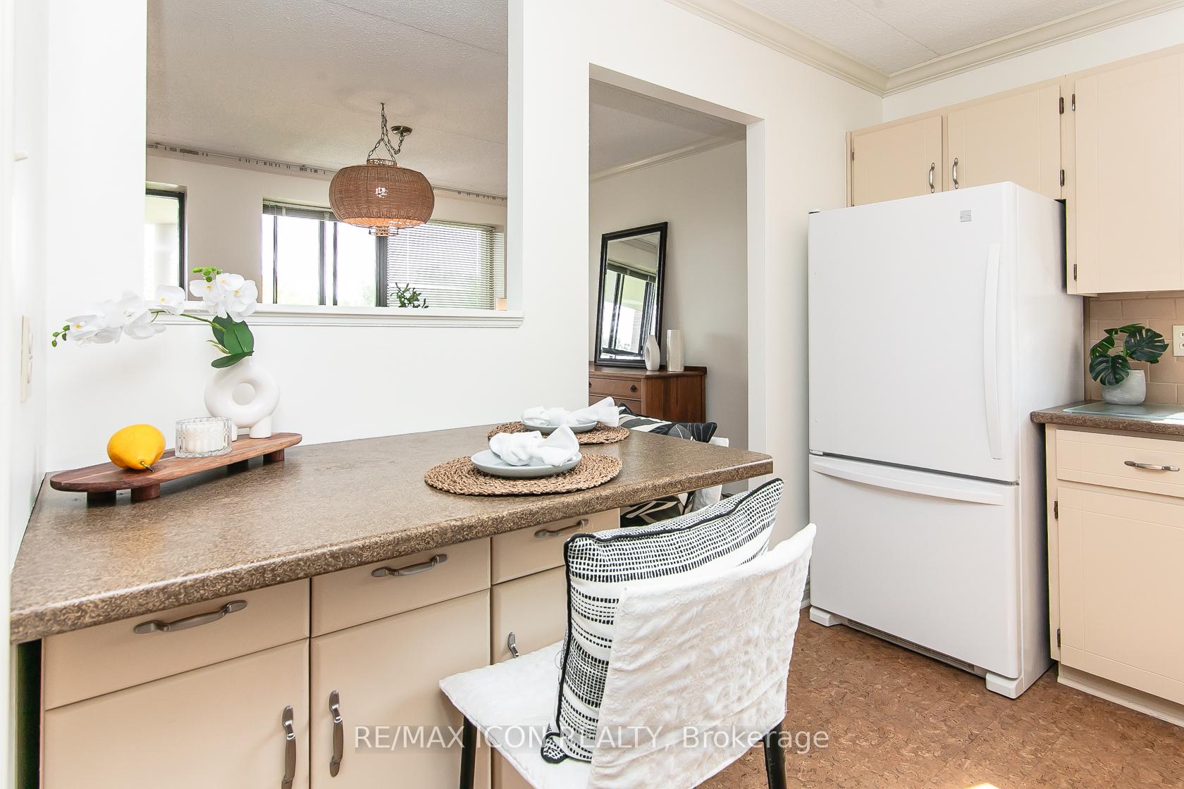 Photo 13 of Unit 508, 22 Marilyn Drive, Guelph, Riverside Park — HOMEH