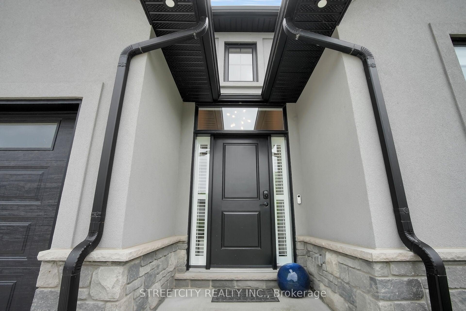 Photo 2 of Unit 126, 9861 Glendon Drive, Middlesex Centre, Rural Middlesex Centre — HOMEH