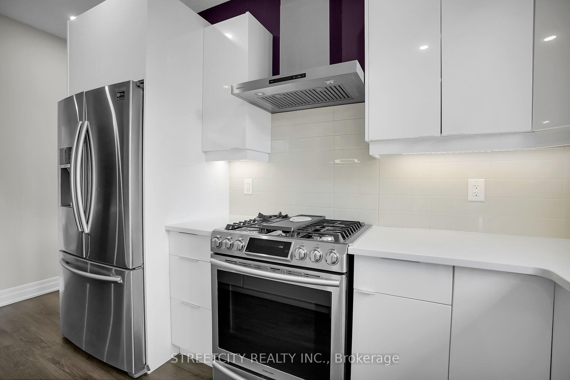 Photo 10 of Unit 126, 9861 Glendon Drive, Middlesex Centre, Rural Middlesex Centre — HOMEH