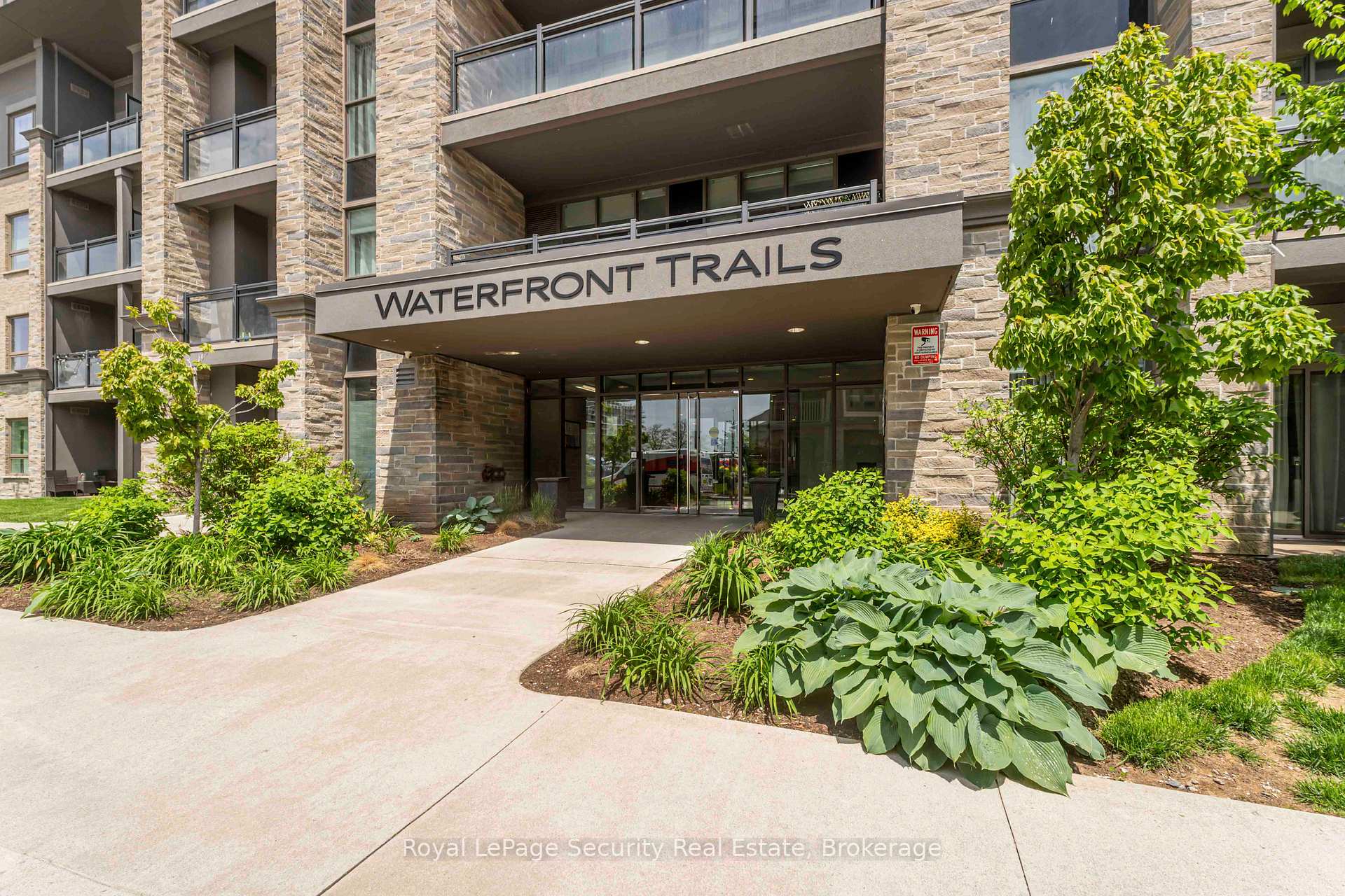 Photo 8 of Unit 203, 35 Southshore Crescent, Hamilton, Stoney Creek — HOMEH