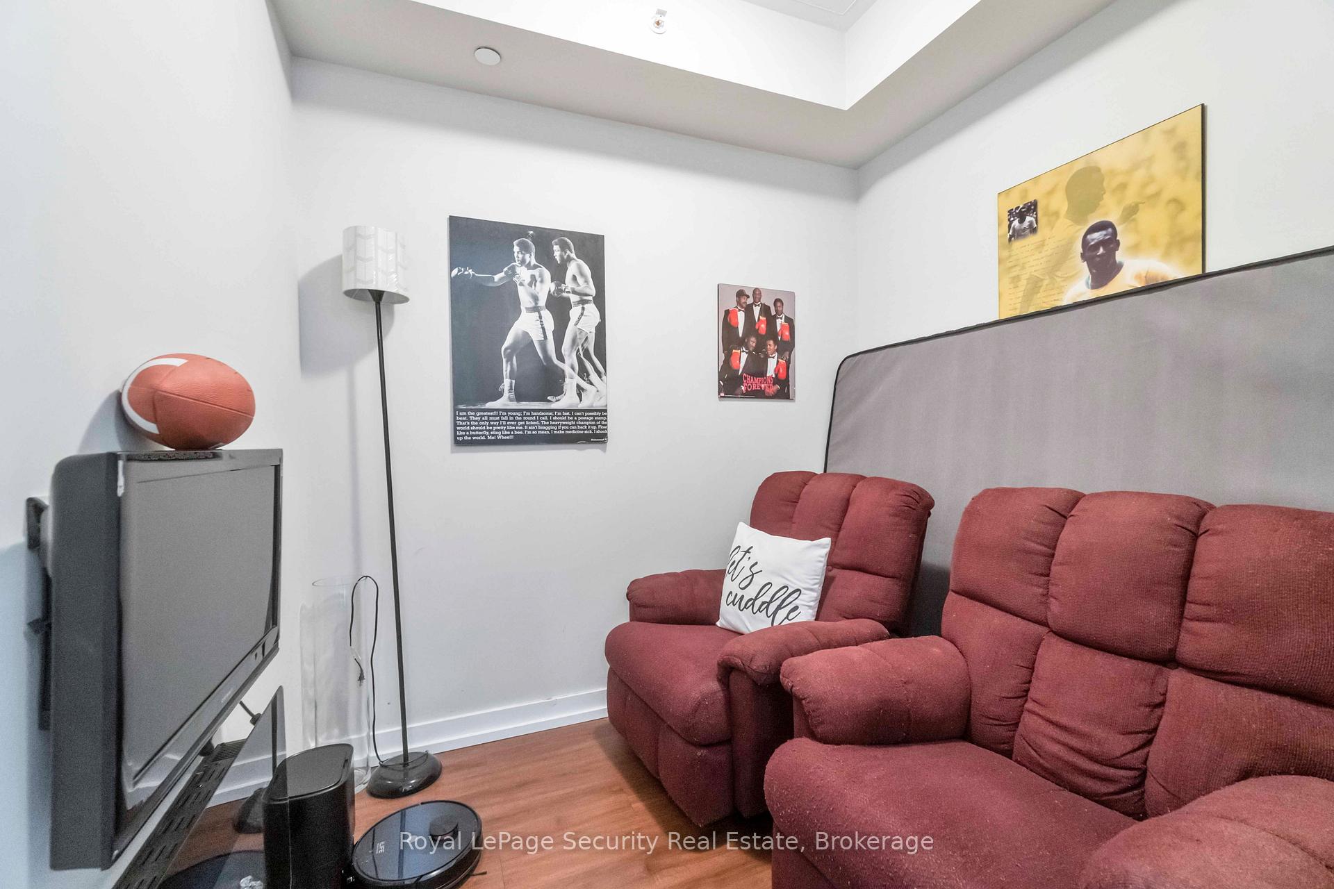 Photo 10 of Unit 203, 35 Southshore Crescent, Hamilton, Stoney Creek — HOMEH