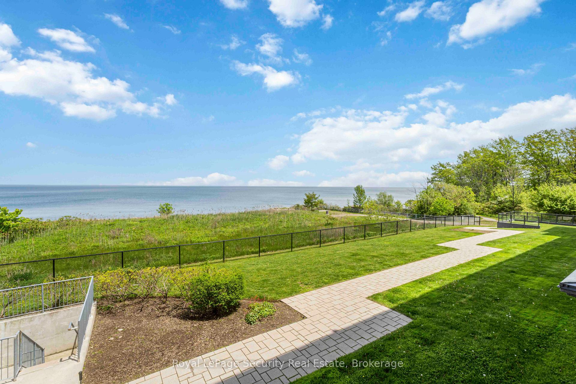 Photo 17 of Unit 203, 35 Southshore Crescent, Hamilton, Stoney Creek — HOMEH