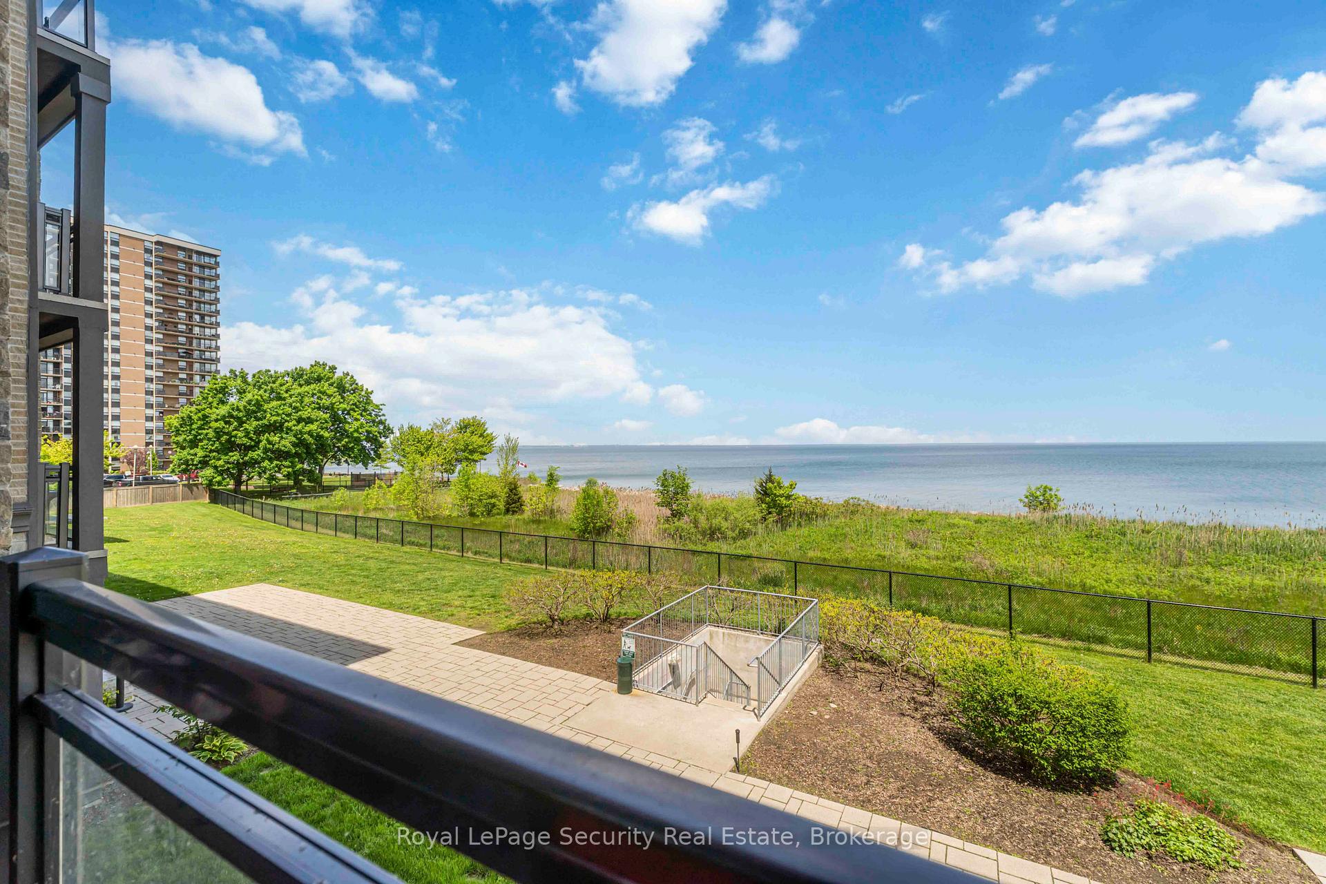 Photo 22 of Unit 203, 35 Southshore Crescent, Hamilton, Stoney Creek — HOMEH