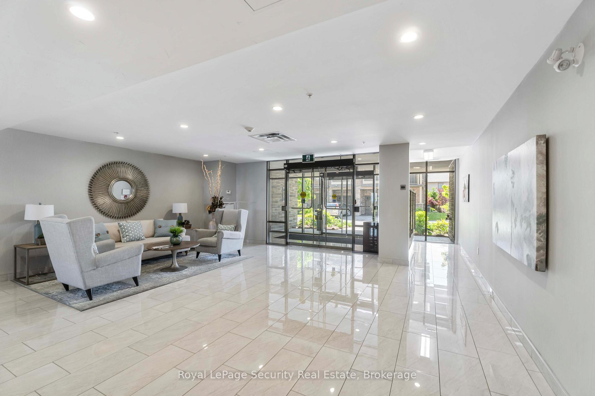 Photo 23 of Unit 203, 35 Southshore Crescent, Hamilton, Stoney Creek — HOMEH
