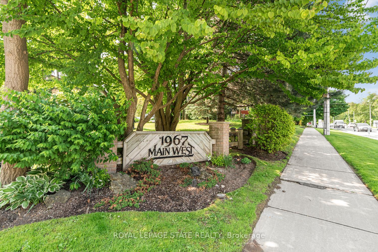 Photo 14 of Unit 47, 1967 Main Street W, Hamilton, Ainslie Wood — HOMEH