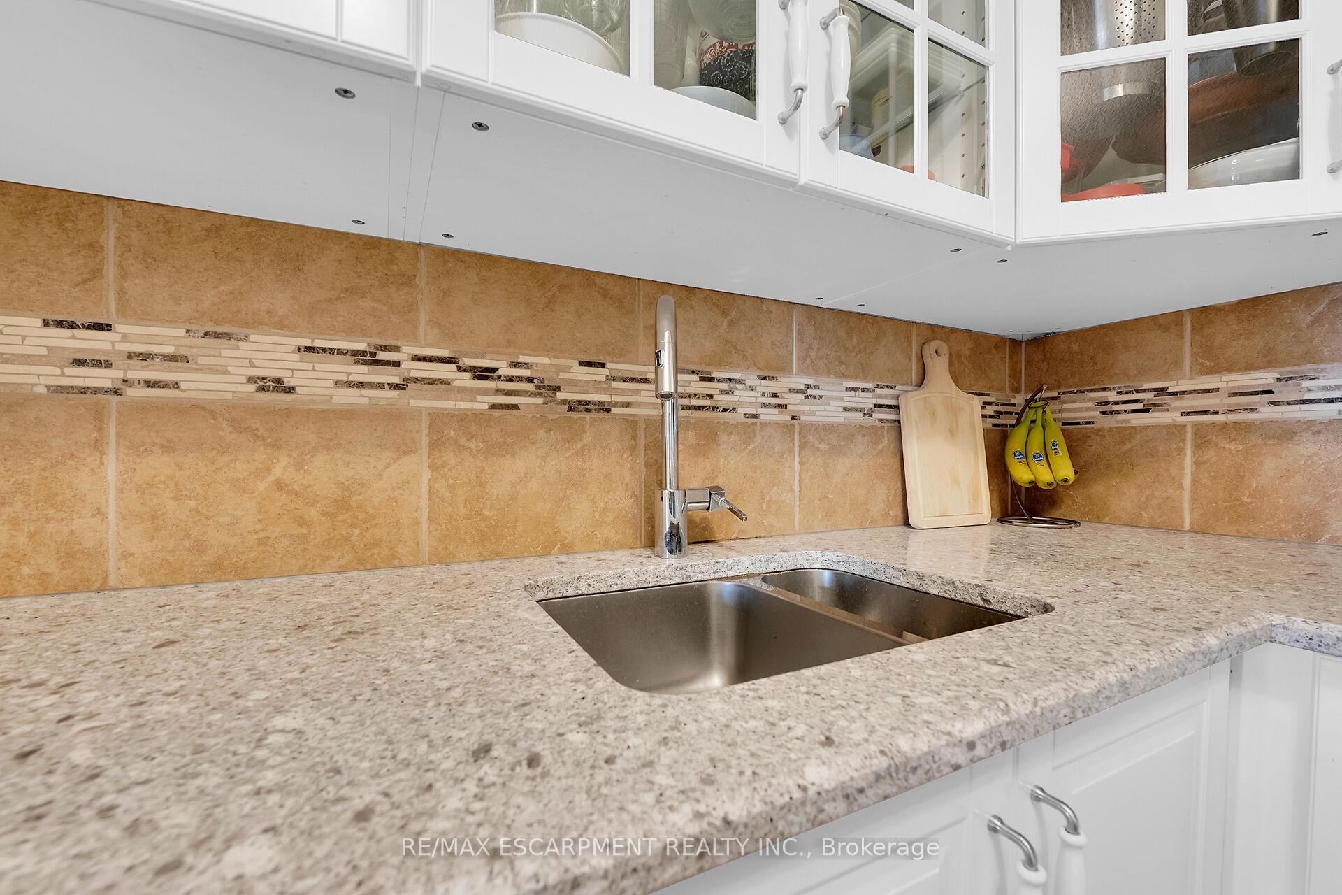 Photo 26 of Unit 1409, 301 Frances Avenue, Hamilton, Stoney Creek — HOMEH